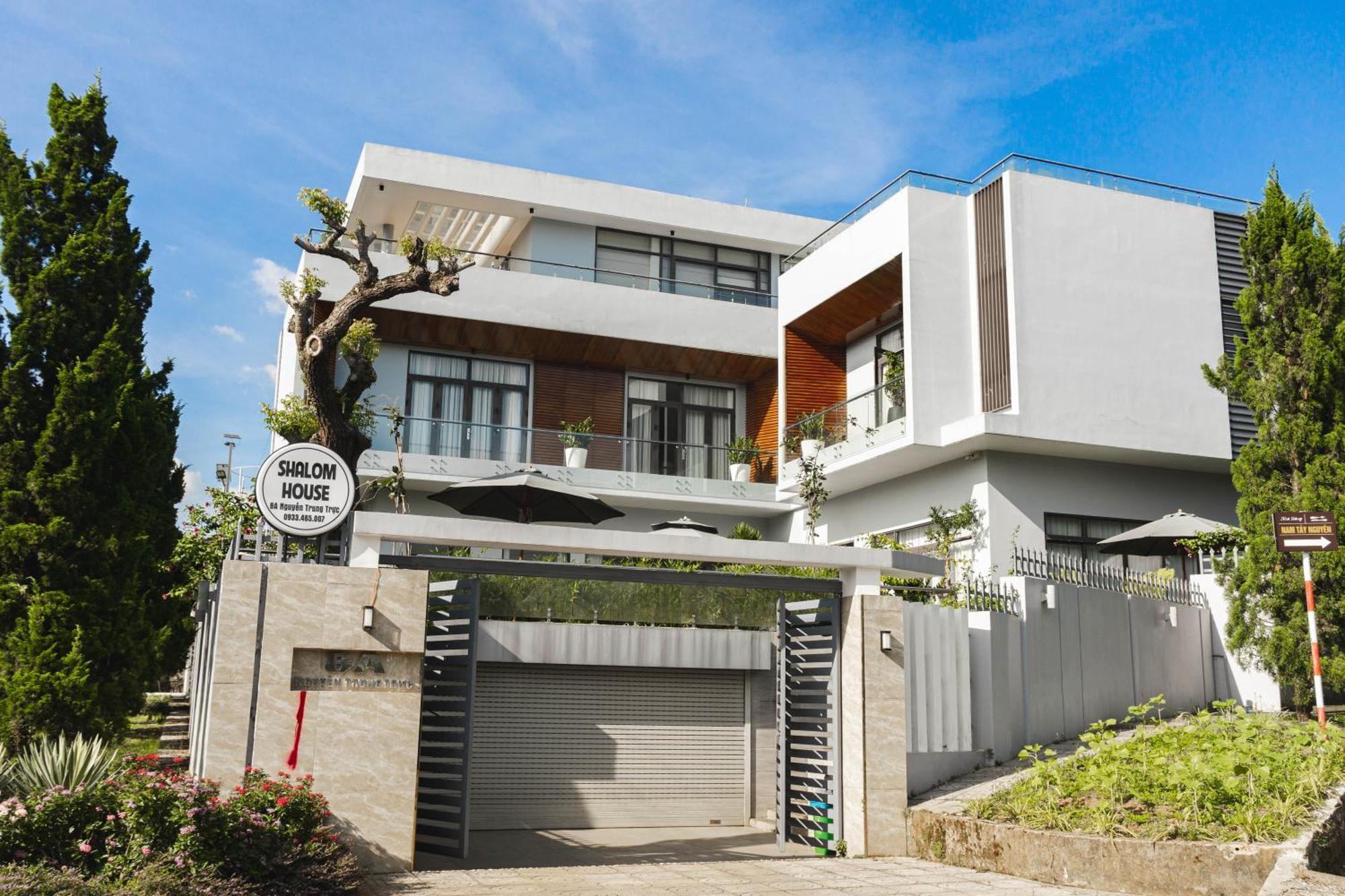 فندق Shalom House _ باو لوك المظهر الخارجي الصورة